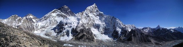 mount-everest-himalaje-nuptse